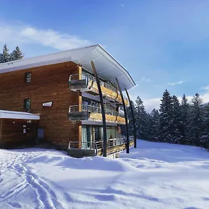 https://mlze-b-plein-sud.hotels-rhonealpes.com